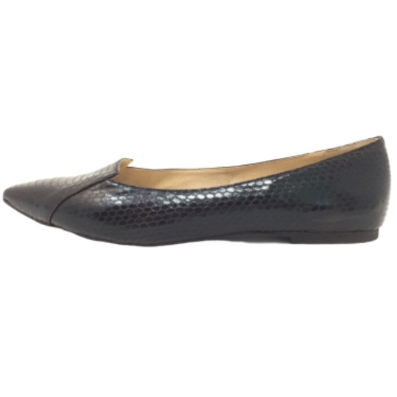 Callisto Cali Black Croc Emboss Pointed Toe Loafer - Picture 1 of 8